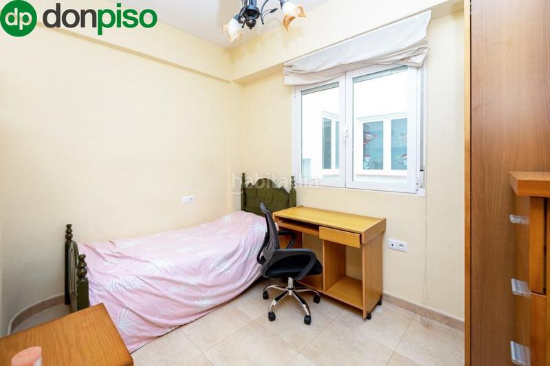 Foto b4011422-24c3-4940-adb5-d85d8664d7ab. Piso fantástico piso en pleno centro , ideal para vivir o invertir. en Granada