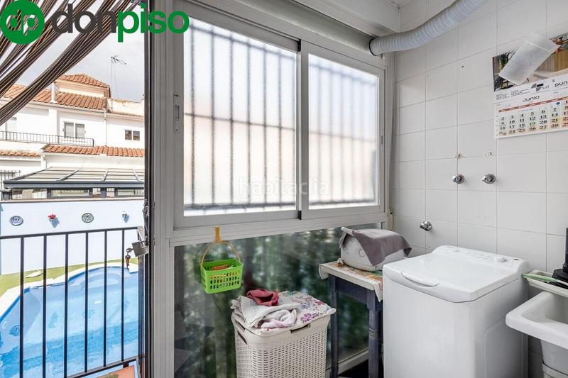 Foto 13bae973-d02f-4cda-938c-9590a0549d9c. Casa  adosada con piscina en Santa Fe