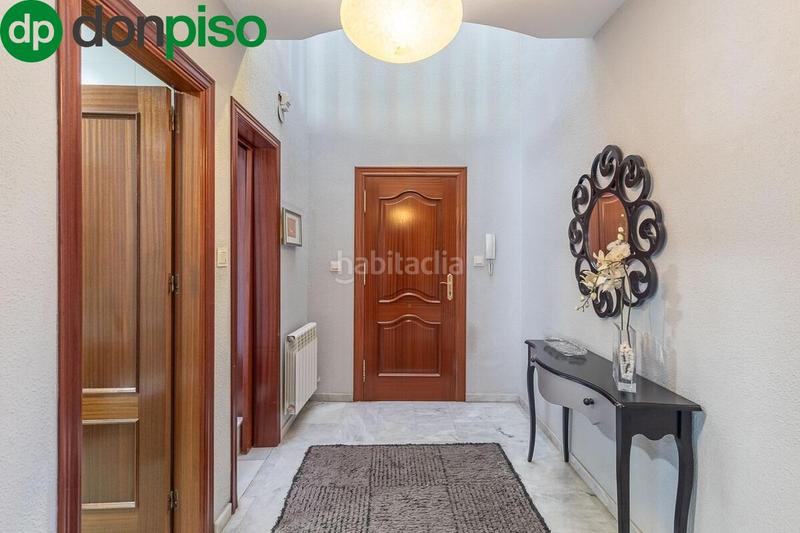 Foto 9776c485-a8f6-4dd0-87e7-9bc7f718eff3. Casa  adosada con piscina en Santa Fe