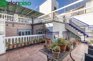 Casa adossada  Calle pradollano. Casa singular en bola de oro