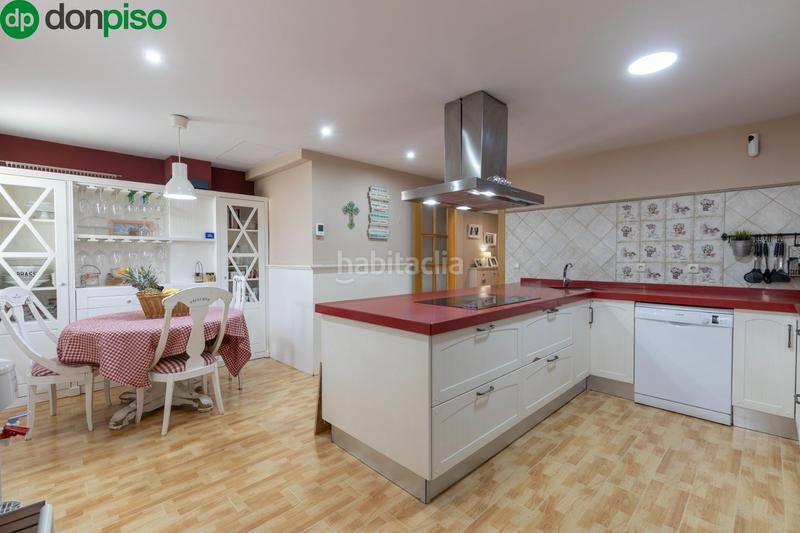 Foto aa73345d-9fee-44f9-93d0-96b7a9ac21c6. Chalet exclusiva casa independiente en el chaparral, . una joya en una de las zonas más demandadas. en Albolote