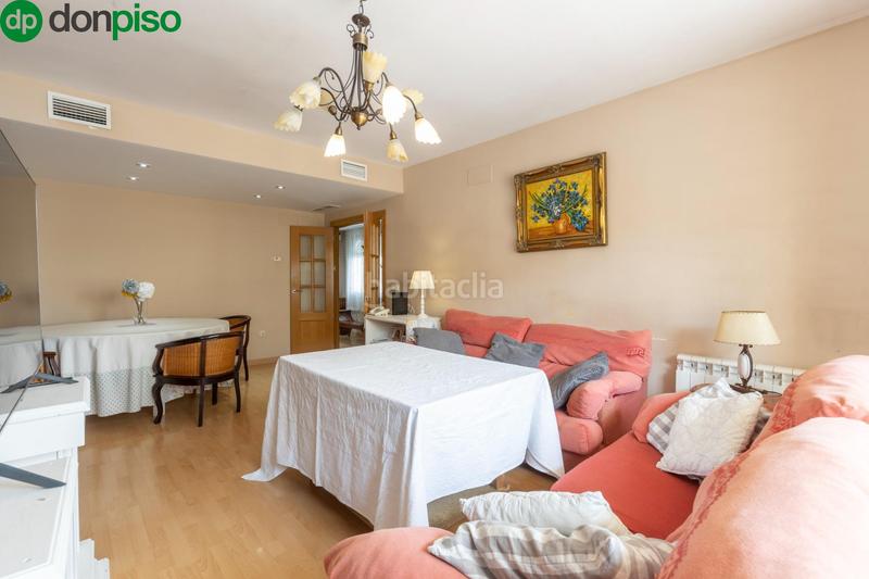 Foto b56d8210-a260-44fe-800e-0fc3705cfe25. Chalet exclusiva casa independiente en el chaparral, . una joya en una de las zonas más demandadas. en Albolote