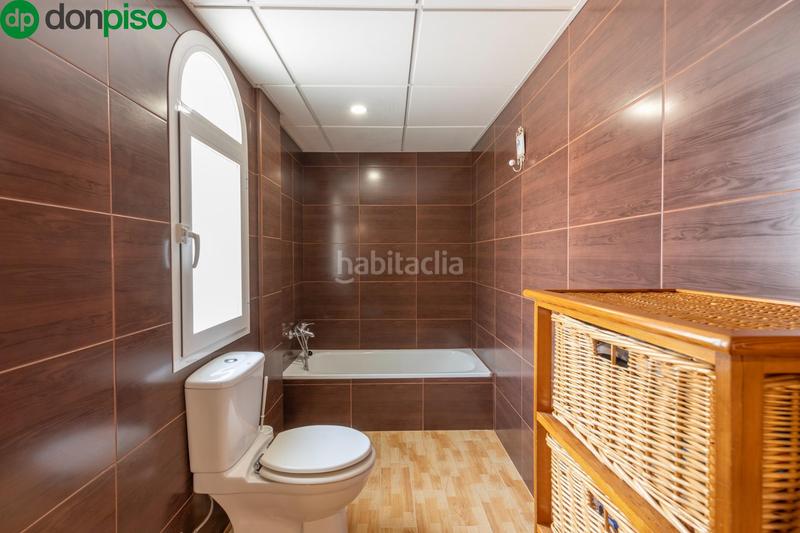 Foto c4e265fc-d95a-473b-907d-b7357492f61b. Chalet exclusiva casa independiente en el chaparral, . una joya en una de las zonas más demandadas. en Albolote