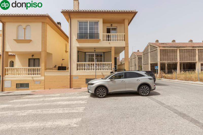 Foto f414edfa-6bae-4277-84d3-d78f94c82e01. Chalet exclusiva casa independiente en el chaparral, . una joya en una de las zonas más demandadas. en Albolote