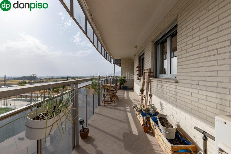 Foto 17d341db-b6d9-4a1c-9fd6-47e0185980e0. Piso fantástica vivienda vpo con terraza junto al gimnasio we! en Granada