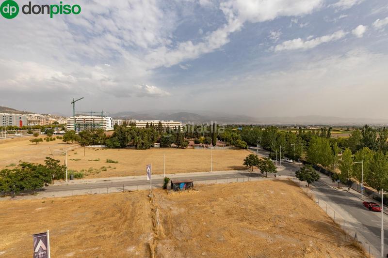 Foto 1be997fc-6df8-417c-aa76-f9c3a73c51bd. Piso fantástica vivienda vpo con terraza junto al gimnasio we! en Granada