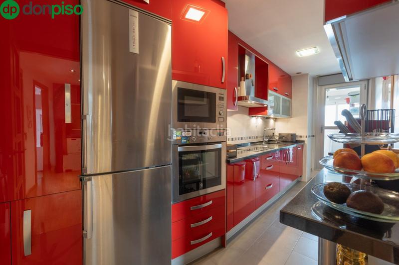 Foto 59946952-394e-4495-9a83-f5dcf6b9a039. Piso fantástica vivienda vpo con terraza junto al gimnasio we! en Granada