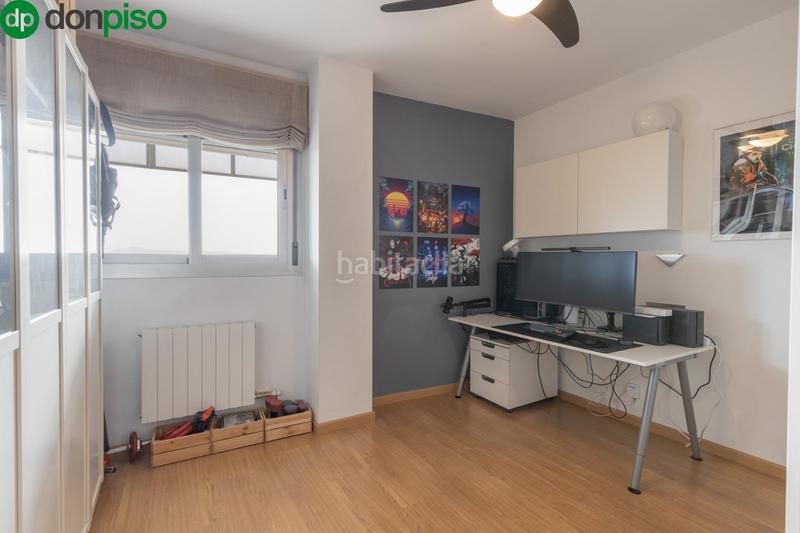 Foto af564e4c-a01a-4b49-969b-28f4e41232b7. Piso fantástica vivienda vpo con terraza junto al gimnasio we! en Granada