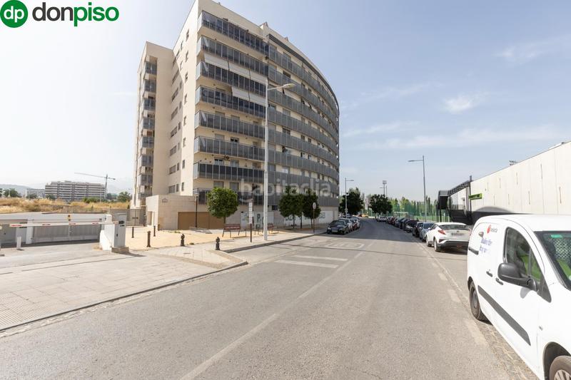 Foto cc310b51-ba7c-4939-bd7e-23ce5727d863. Piso fantástica vivienda vpo con terraza junto al gimnasio we! en Granada