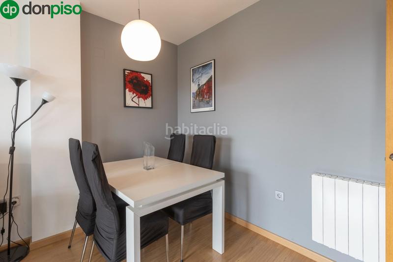 Foto ff57ad18-36c7-4289-b51b-284d33c8bb73. Piso fantástica vivienda vpo con terraza junto al gimnasio we! en Granada