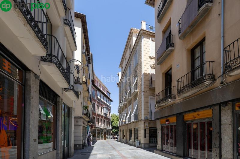 Foto e608918c-4d36-4468-9b28-495ed664c500. Piso en calle san sebastian 7 en Centro - Sagrario Granada