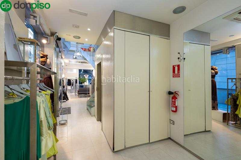 Foto 5b7a7f82-c80a-4597-804f-e7764ad8d8d6. Local commercial dans calle alhondiga 10 dans Centro - Sagrario Granada