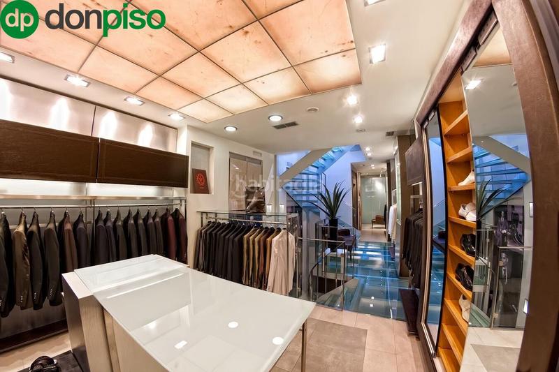 Foto 9cdaa88a-2f3f-426b-80b9-a7fab61307d7. Local commercial dans calle alhondiga 10 dans Centro - Sagrario Granada