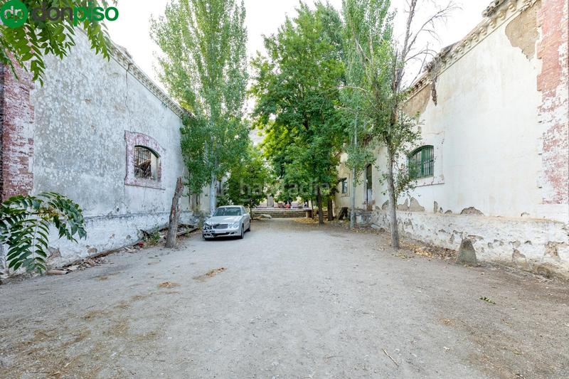 Foto e2f4e9ab-aec8-4a29-9541-49442accb236. Terreno residencial oportunidad única granada en Iznalloz