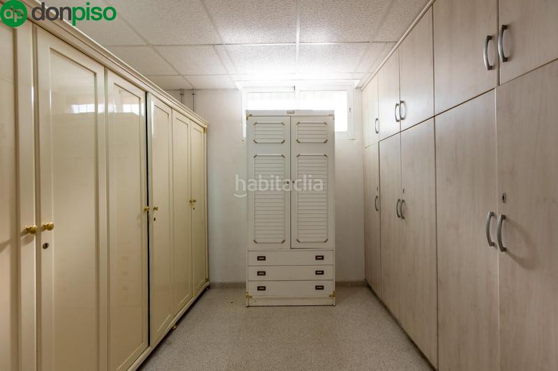 Foto bf0decbf-5626-4526-b4e9-e98c1a846d9f. Chalet gran casa en Motril ciudad Motril