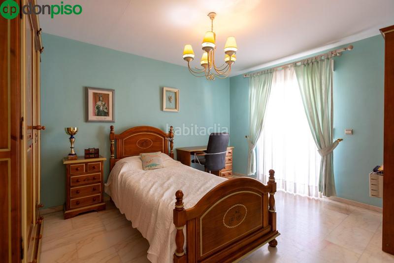 Foto dd1fc9b0-2d5c-4030-a12e-bae0f2c30bd6. Chalet gran casa en Motril ciudad Motril