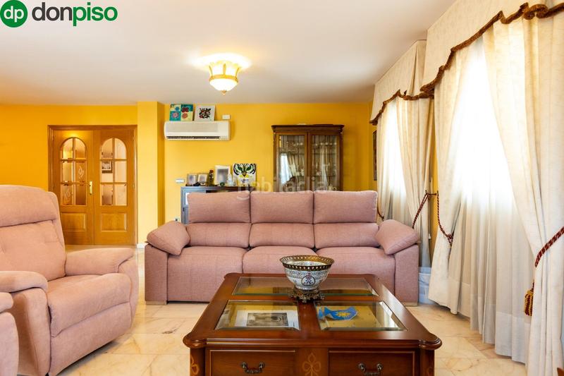 Foto ec0cfa01-b45b-48fc-ad17-afc51c95409c. Chalet gran casa en Motril ciudad Motril