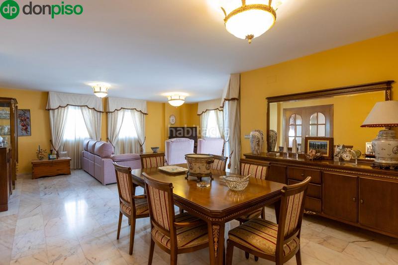 Foto ecadc601-c5b3-45b8-a9dc-7a4d05e90f56. Chalet gran casa en Motril ciudad Motril
