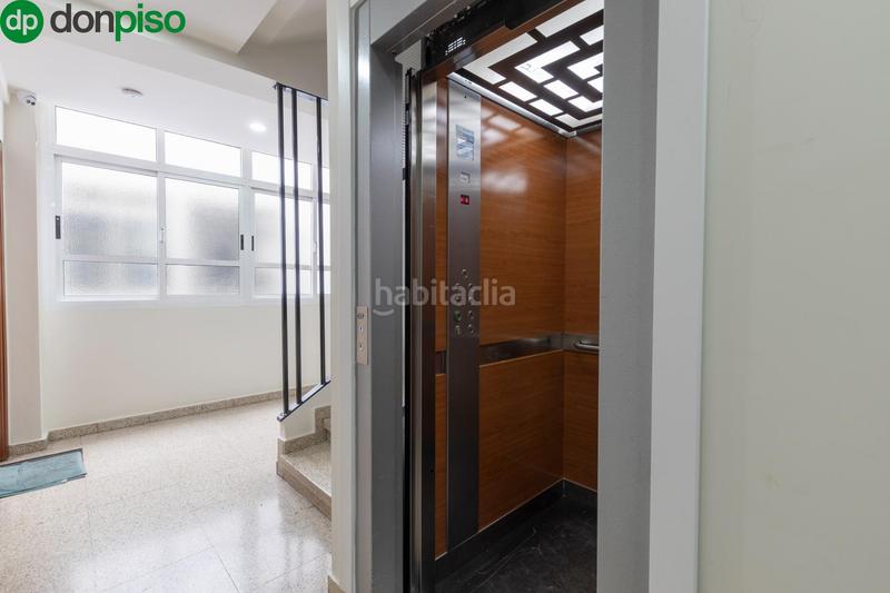 Foto 52b1f76e-dcbf-4b7d-b3f4-8cfa750ace4a. Appartamento in calle pintor lopez mezquita 9 in Camino de Ronda Granada