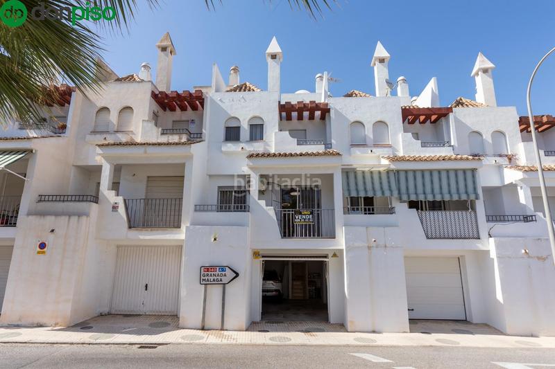 Foto abf5cf69-fccf-45a9-b380-8cf822df7cd7. Casa adossada amb aparcament piscina a Velilla - Velilla Taramay Almuñécar