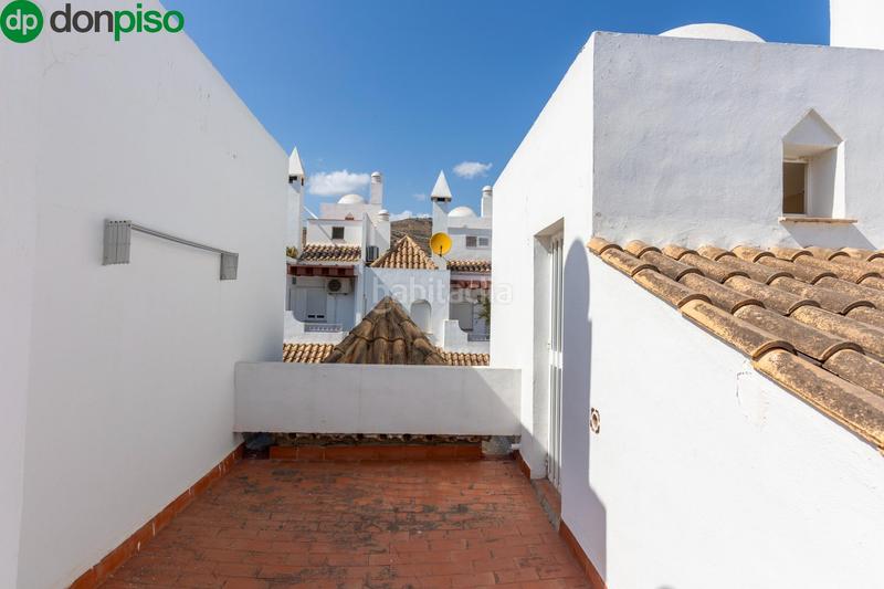 Foto fc29a5e3-bcf1-4bea-bad3-f074f769974c. Casa adossada amb aparcament piscina a Velilla - Velilla Taramay Almuñécar