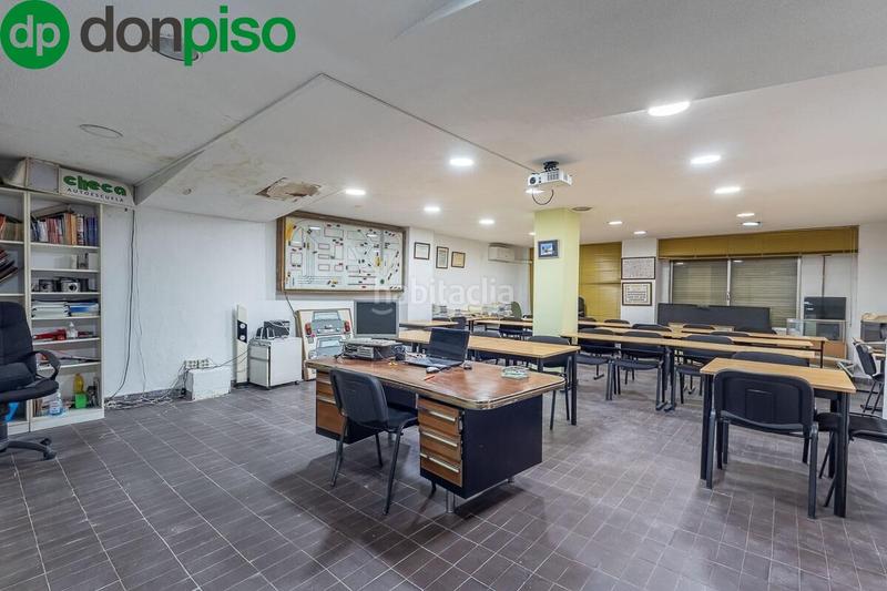 Foto f6b87eda-612d-4f07-ba4b-f545c1794566. Office space in San Matías - Realejo Granada