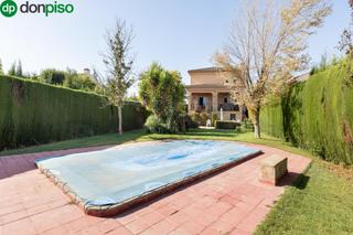 Xalet  Avenida avenida del carmen, 51. Tu oasis privado en urb. el ventorrillo chalet con piscina y zon
