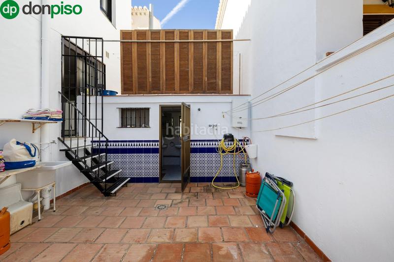 Foto 00e8f5a7-f34e-463d-9ace-9c49a5e7ac30. Casa pareada magnifica casa pareada en calahonda en Motril
