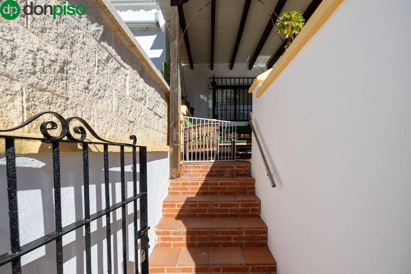 Foto 3a41aa14-ed5e-444b-b281-c0cc56355765. Casa pareada magnifica casa pareada en calahonda en Motril