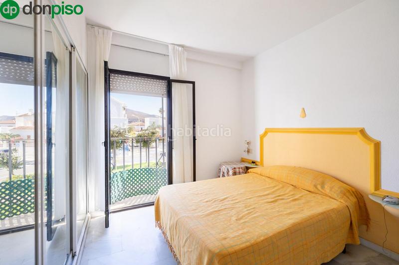 Foto 9800ceea-6dd8-47de-9905-8fcc4d4d29e6. Casa pareada magnifica casa pareada en calahonda en Motril