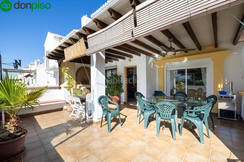 Foto ac3f3ab0-6f99-4766-aead-fbb7fad5278a. Casa pareada magnifica casa pareada en calahonda en Motril