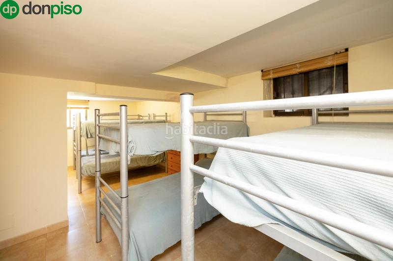 Foto ff986f1a-ffc2-4ce1-b3c6-d6f9f57b9e02. Casa pareada magnifica casa pareada en calahonda en Motril