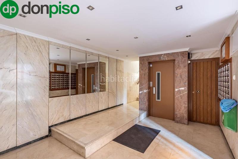 Foto b4ef2d28-5fa0-48d6-86d3-8f8f62e2430a. Appartement dans calle fray juan sanchez cotan 8 dans Granada