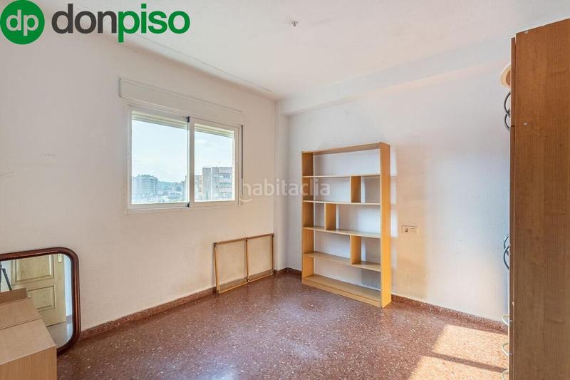 Foto db1a3f2f-6aee-4b6e-9639-44bd868f7dfb. Appartement dans calle fray juan sanchez cotan 8 dans Granada