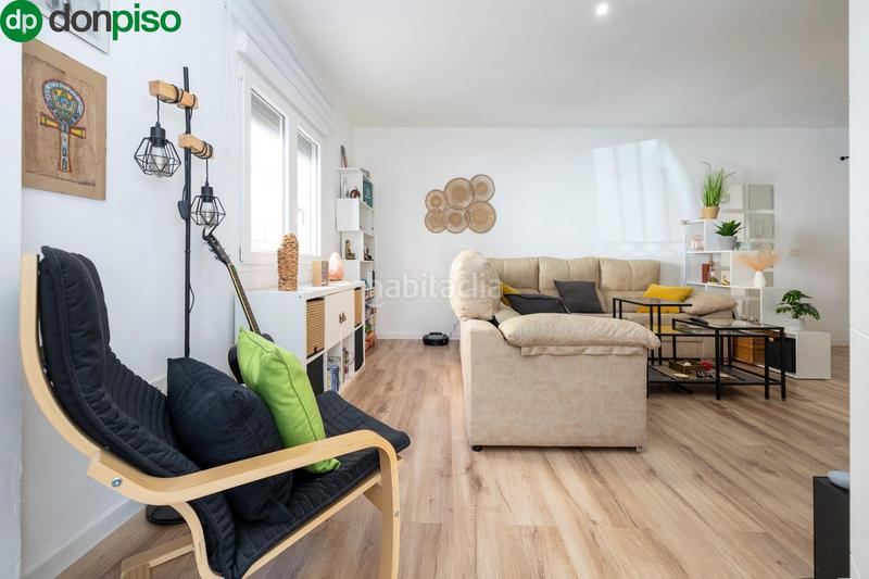 Foto f5ef8db5-b4df-462a-8c20-d81397f67037. Piano terra con parcheggio in Híjar Gabias (Las)