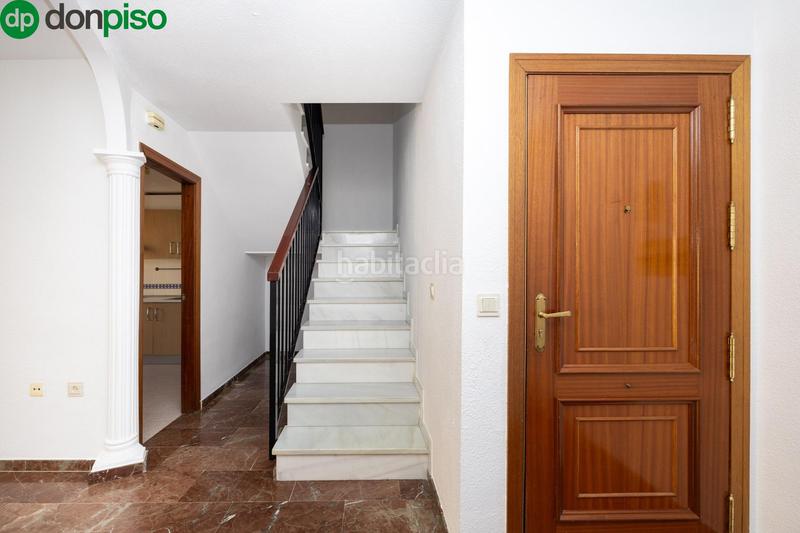 Foto 3384bd64-821b-4968-a638-d2452f2ce1cb. Àtic a calle garcia lorca 20 a La Zubia Ciudad Zubia (La)