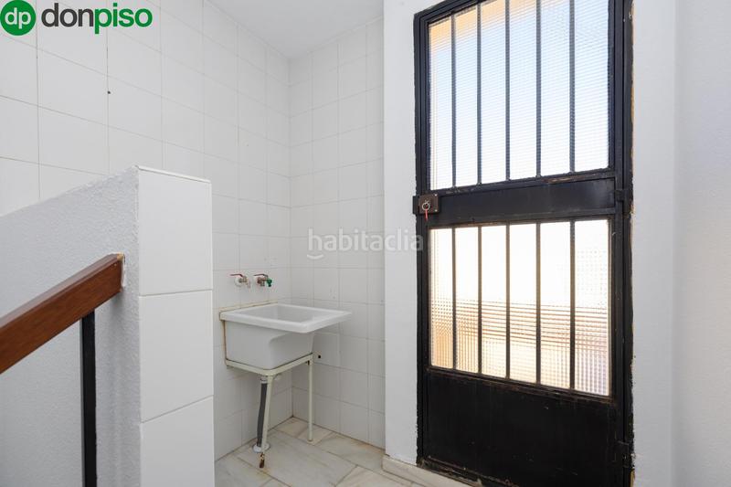 Foto 61098b35-2c46-4911-9530-3b1950dbd506. Àtic a calle garcia lorca 20 a La Zubia Ciudad Zubia (La)