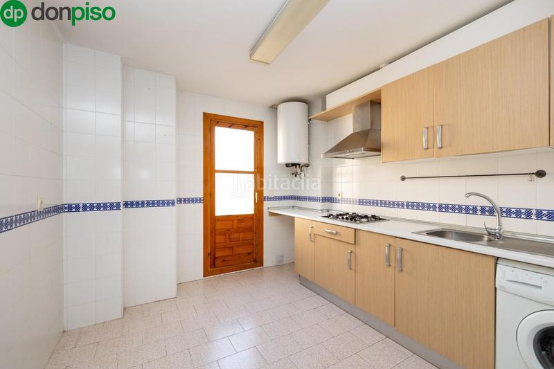 Foto 628641f3-526f-4904-9064-787c5d836bae. Àtic a calle garcia lorca 20 a La Zubia Ciudad Zubia (La)