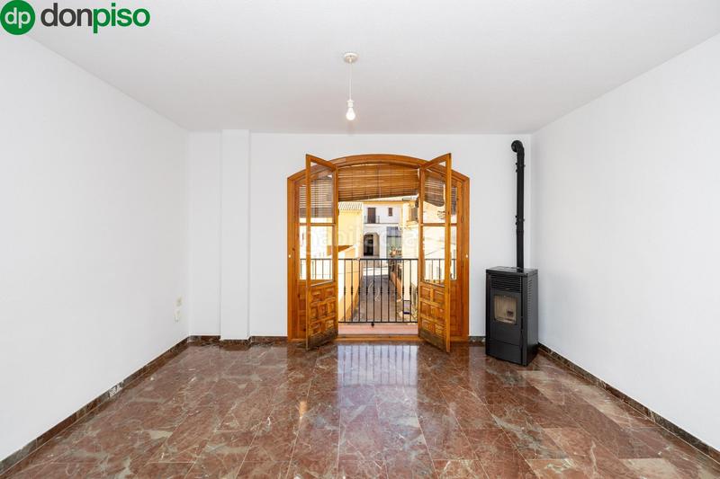 Foto ea5daa57-27b6-4384-8795-4ce57dcc1f18. Àtic a calle garcia lorca 20 a La Zubia Ciudad Zubia (La)