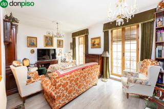 Appartement à Calle calle de elvira, 71 71. Piso en el corazón de gran vía oportunidad única