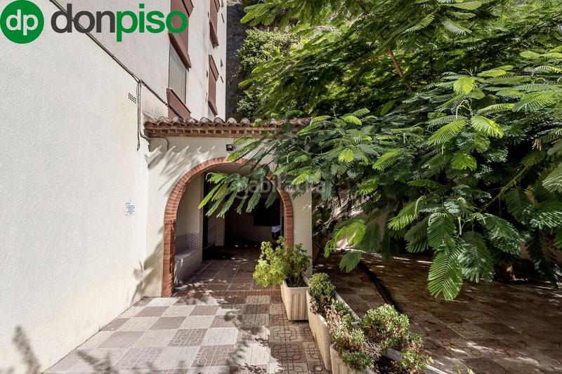 Foto b20b7d8e-d940-4c59-b3ff-97516ad9d61d. Appartement dans calle de velimar 21 dans Velilla - Velilla Taramay Almuñécar