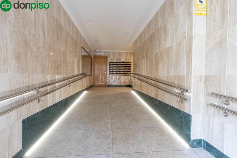 Foto 5b85cf32-dda0-4786-9952-fefc1fe9a0d2. Appartamento in calle pintor lopez mezquita 9 in Camino de Ronda Granada