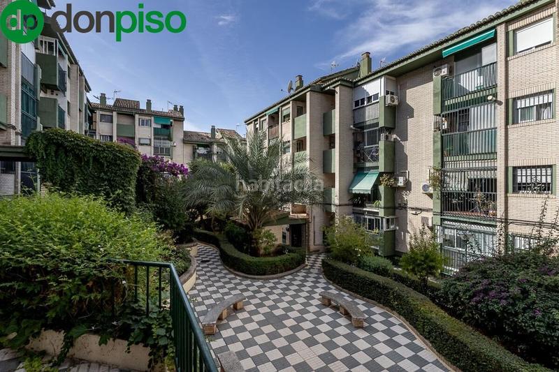 Foto c2cbae3e-c871-4af8-a0d1-292b5be00af7. Flat with heating parking in parque nueva Granada Granada