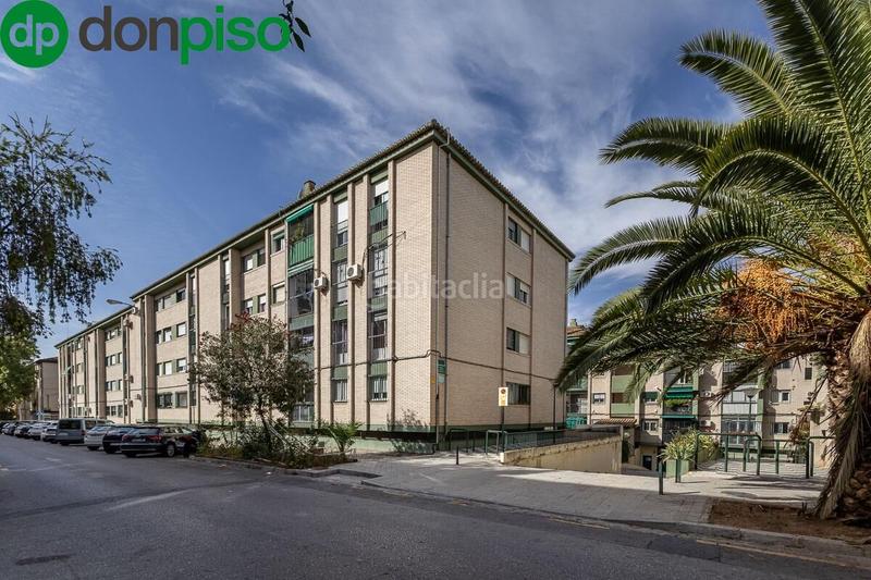 Foto c6794fdb-3d65-41ab-91ca-7baa224cedbc. Flat with heating parking in parque nueva Granada Granada