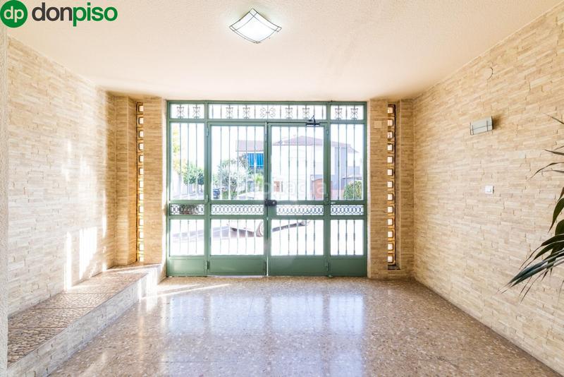 Foto 926f846c-bf52-4adc-b267-baf97e01c400. Flat in pintor juan ruiz 1 in Santa Fe