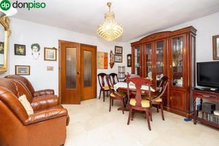 Piso  Calle veracruz. Piso de 3 dormitorios en venta en el corazón de granada  zona al