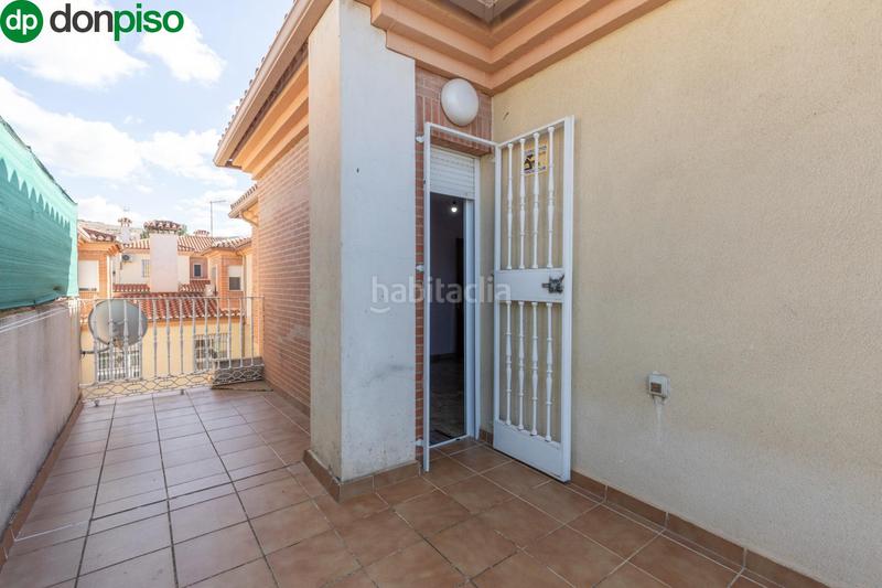 Foto 140a1baa-a5df-424c-bb31-07470c5a960e. Casa adossada amb calefacció aparcament a Cájar