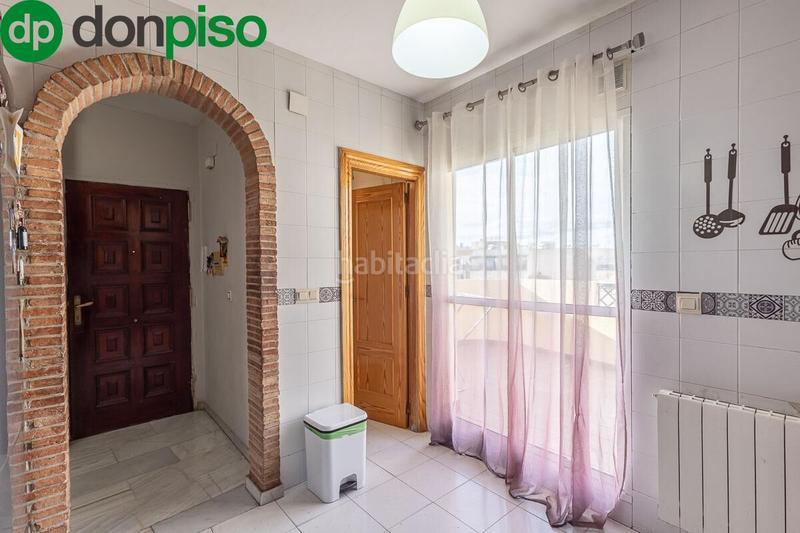 Foto d51bb9ad-520f-4b33-8fa0-2b8aa1d66054. Dachwohnung in calle chorrillo in Maracena