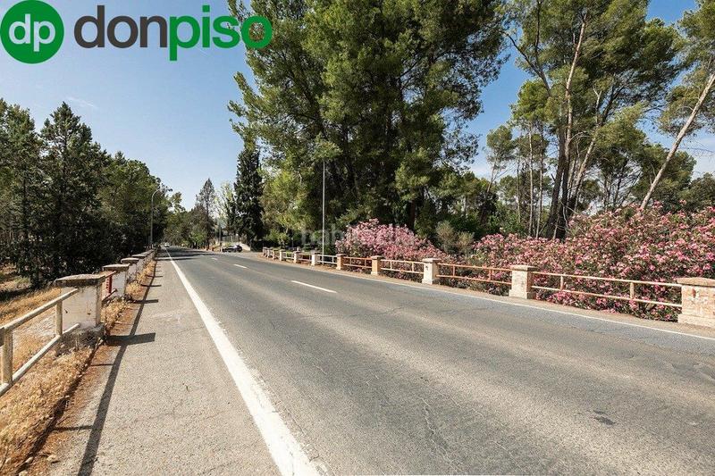 Foto 949cc60f-4a51-4aaf-b088-ddd71cb25742. Terreno residencial en avenida madrid (llanos silva) 13 solar en llanos de silva en Atarfe