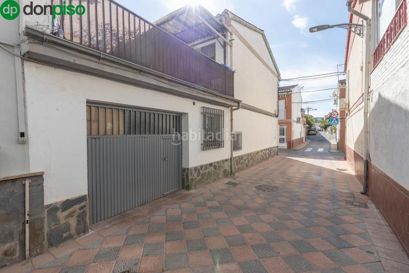 Foto 2ca0f9e0-794d-4d49-8d7b-bd21001fa027. Maison jumelée dans calle de goya 6 dans Poniente Armilla